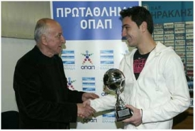 Βράβευση MVP ΟΠΑΠ - Best Goal OΠΑΠ 21ης αγωνιστικής - Δηλώσεις Λουκά Βύντρα - Μανώλη Παπαστεριανού4