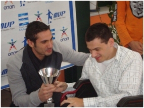 Βράβευση Δημήτρη Ελευθερόπουλου MVP ΟΠΑΠ 6ης αγωνιστικής1