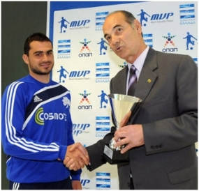 Βράβευση Λουκά Βύντρα MVP ΟΠΑΠ 29ης αγωνιστικής2