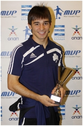 Βράβευση Νίνη MVP ΟΠΑΠ 14ης αγωνιστικής1